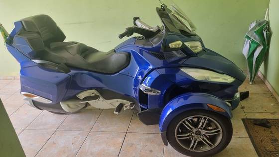 CAN-AM SPYDER RT-S 